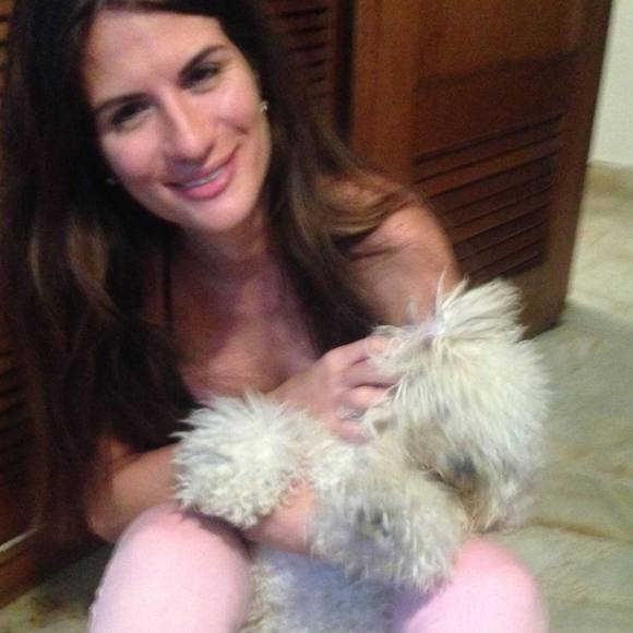 Meet your Posher, Catalina - Picture 1 of 1